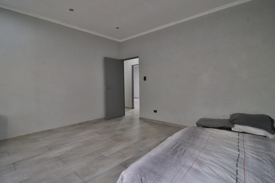 5 Bedroom Property for Sale in Nelspruit Ext 1 Mpumalanga
