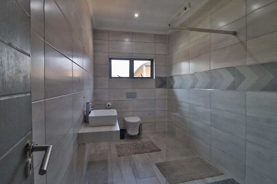 5 Bedroom Property for Sale in Nelspruit Ext 1 Mpumalanga