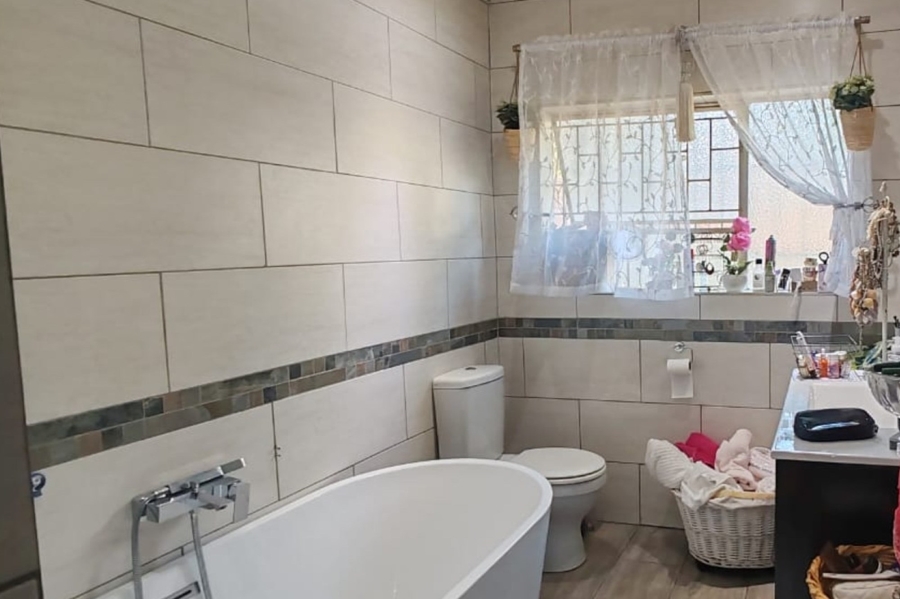 3 Bedroom Property for Sale in West Acres Ext 14 Mpumalanga