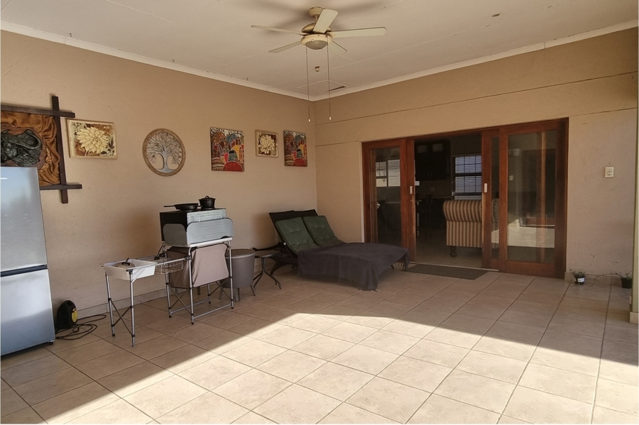 3 Bedroom Property for Sale in Nelspruit Ext 11 Mpumalanga