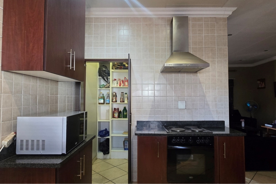 3 Bedroom Property for Sale in Aerorand Mpumalanga