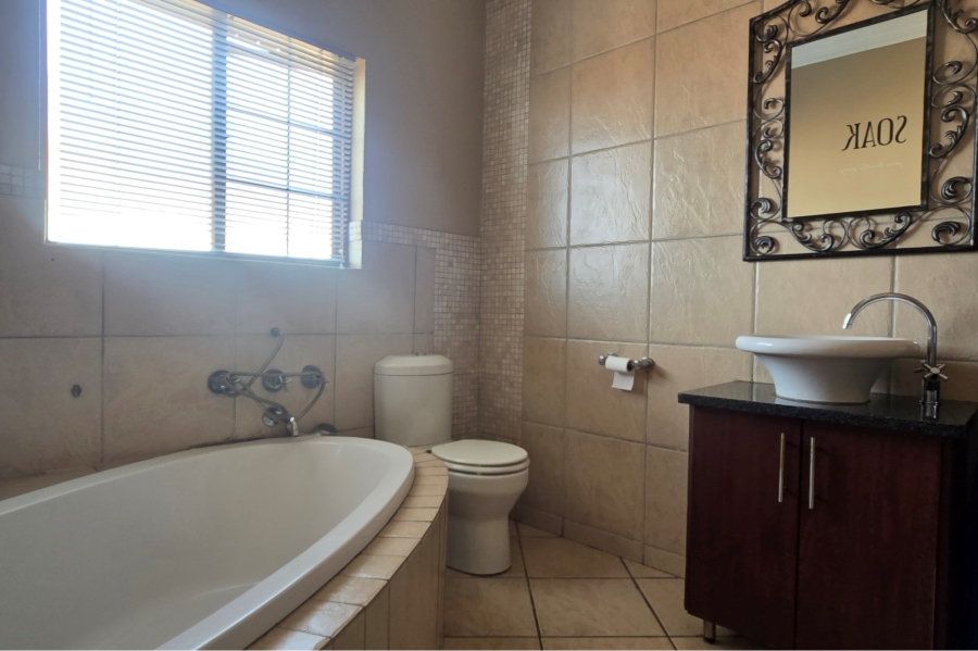 3 Bedroom Property for Sale in Aerorand Mpumalanga