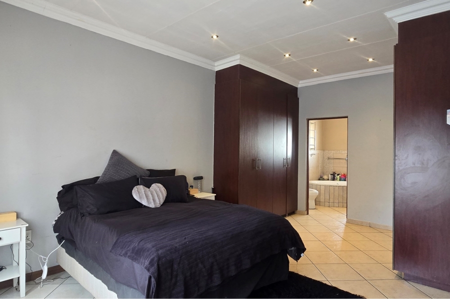 3 Bedroom Property for Sale in Aerorand Mpumalanga
