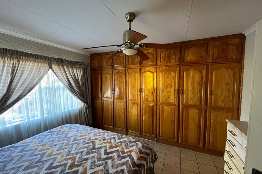 To Let 4 Bedroom Property for Rent in Nelsville Mpumalanga