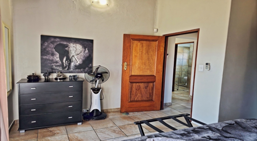 4 Bedroom Property for Sale in Marloth Park Mpumalanga