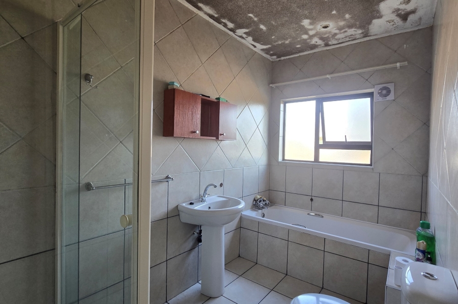 2 Bedroom Property for Sale in Reyno Ridge Mpumalanga