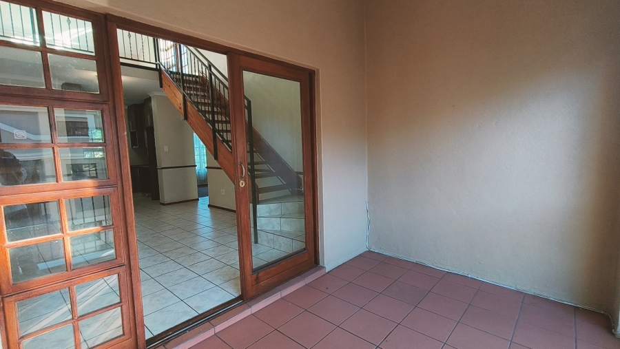 To Let 2 Bedroom Property for Rent in Riverside Park Mpumalanga