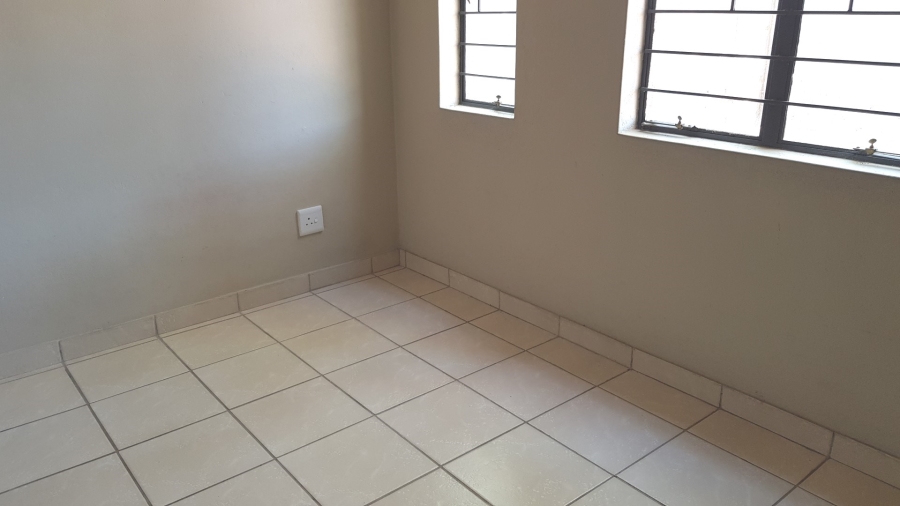 To Let 1 Bedroom Property for Rent in Nelspruit Ext 29 Mpumalanga