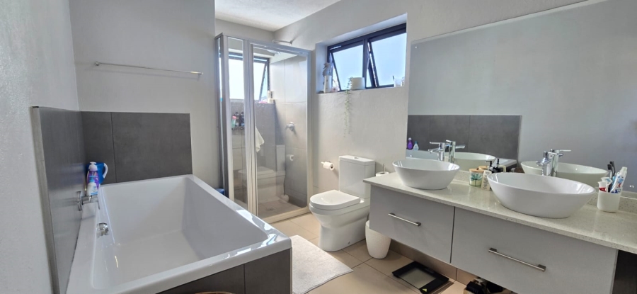 To Let 3 Bedroom Property for Rent in The Rest Nature Estate Mpumalanga