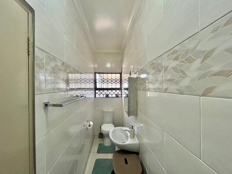 3 Bedroom Property for Sale in Kamagugu Mpumalanga