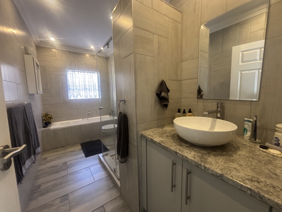 3 Bedroom Property for Sale in Reyno Ridge Mpumalanga