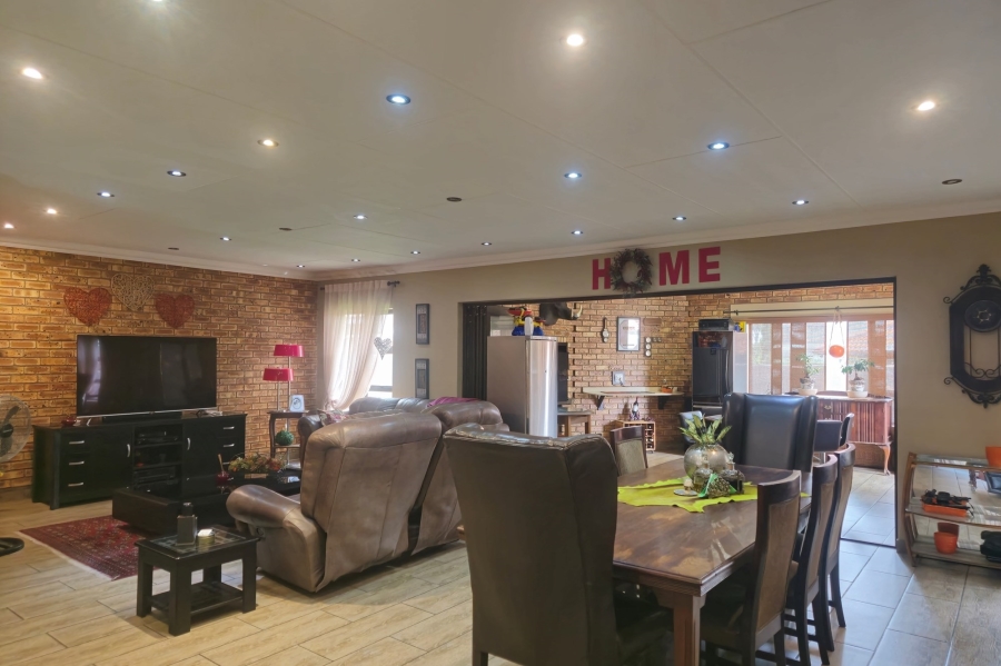 4 Bedroom Property for Sale in Aerorand South Mpumalanga