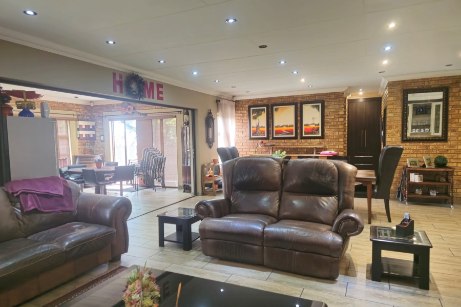 4 Bedroom Property for Sale in Aerorand South Mpumalanga