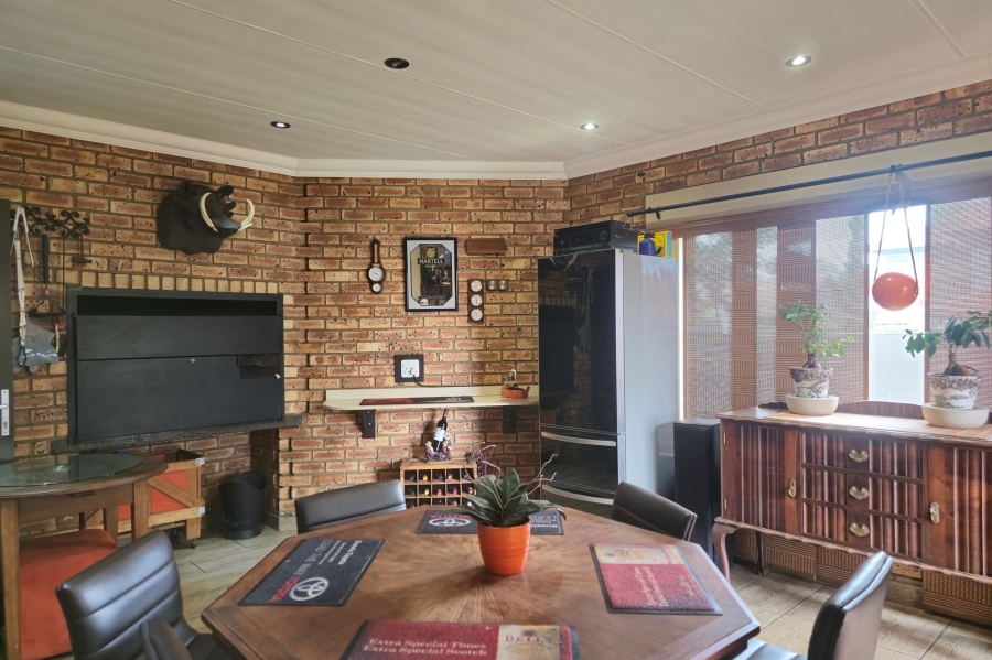 4 Bedroom Property for Sale in Aerorand South Mpumalanga