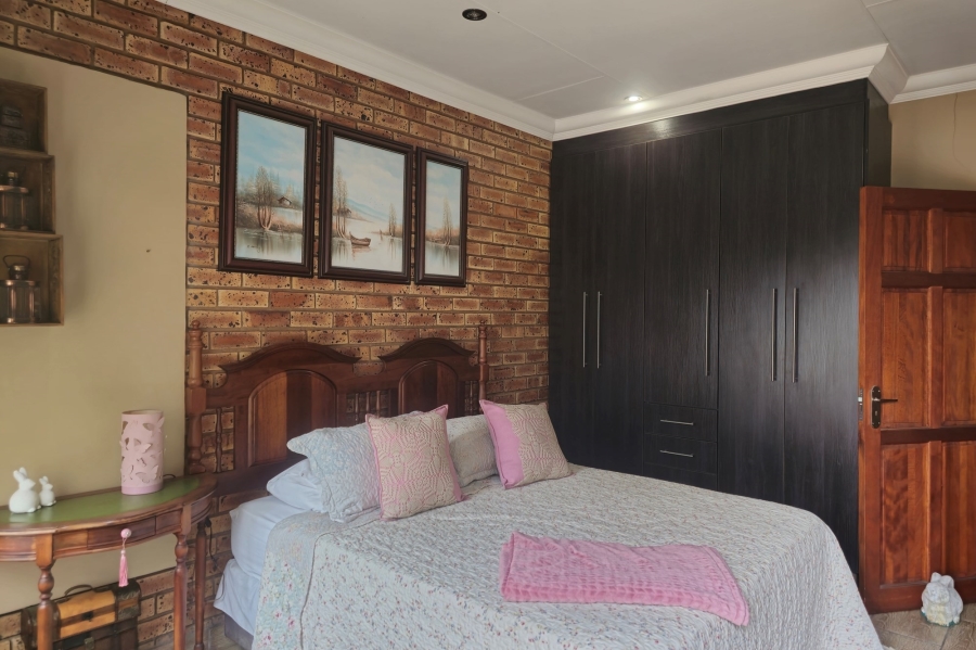 4 Bedroom Property for Sale in Aerorand South Mpumalanga