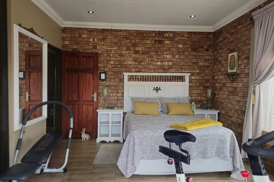 4 Bedroom Property for Sale in Aerorand South Mpumalanga