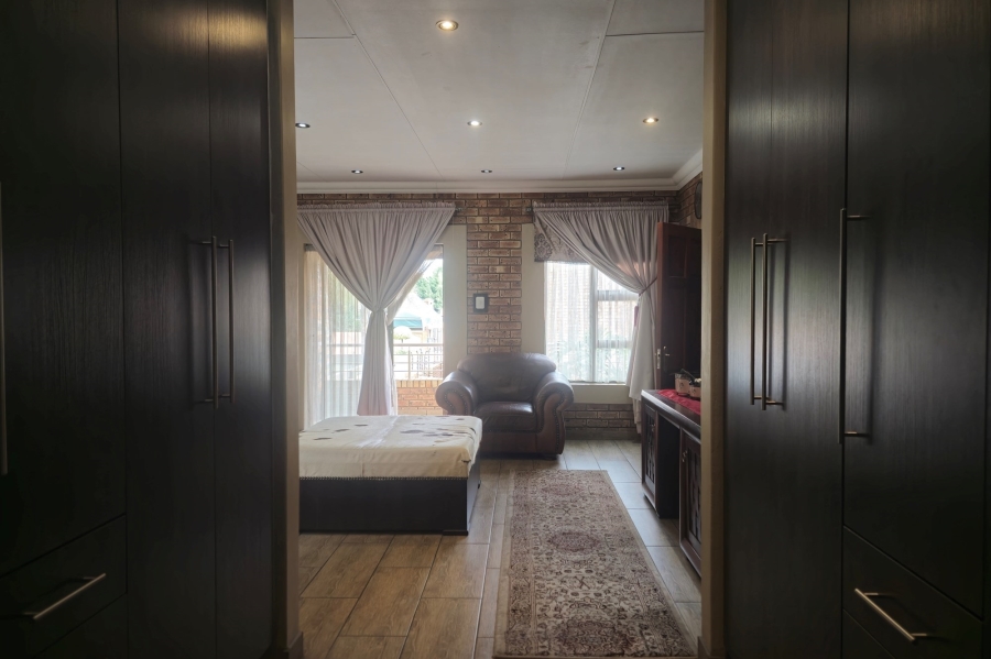 4 Bedroom Property for Sale in Aerorand South Mpumalanga