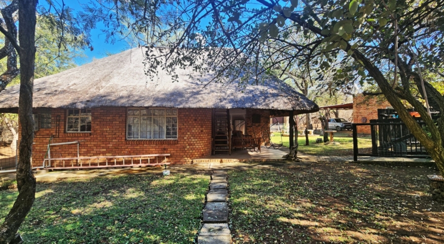 2 Bedroom Property for Sale in Marloth Park Mpumalanga