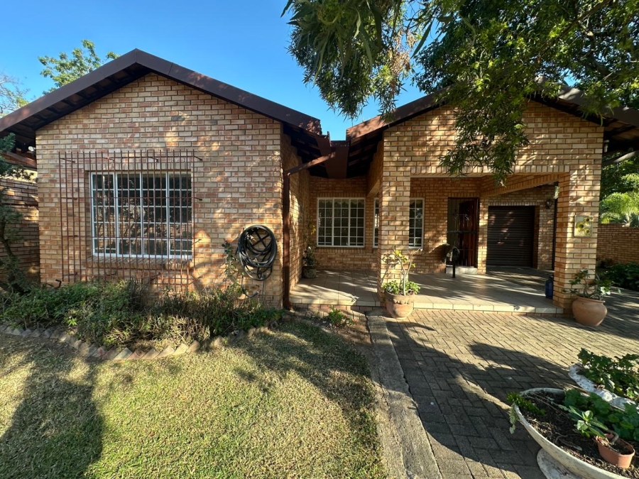 2 Bedroom Property for Sale in West Acres Mpumalanga