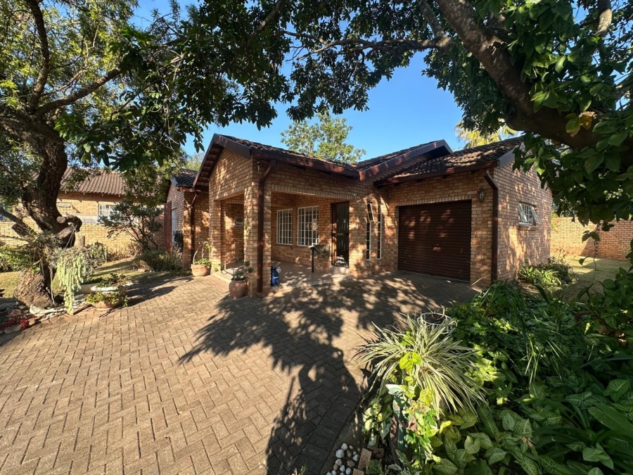2 Bedroom Property for Sale in West Acres Mpumalanga