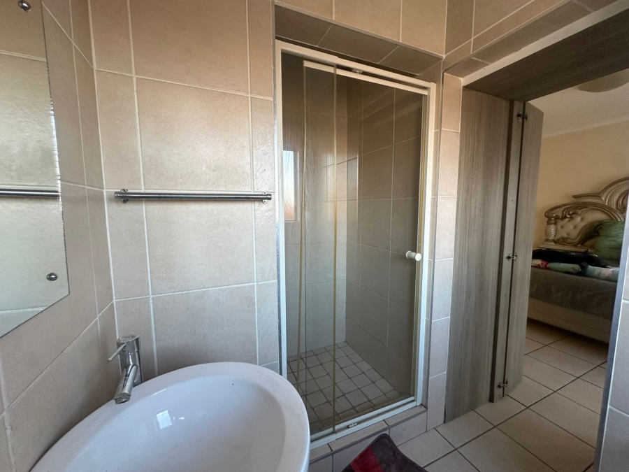 3 Bedroom Property for Sale in Jackaroo Park Mpumalanga