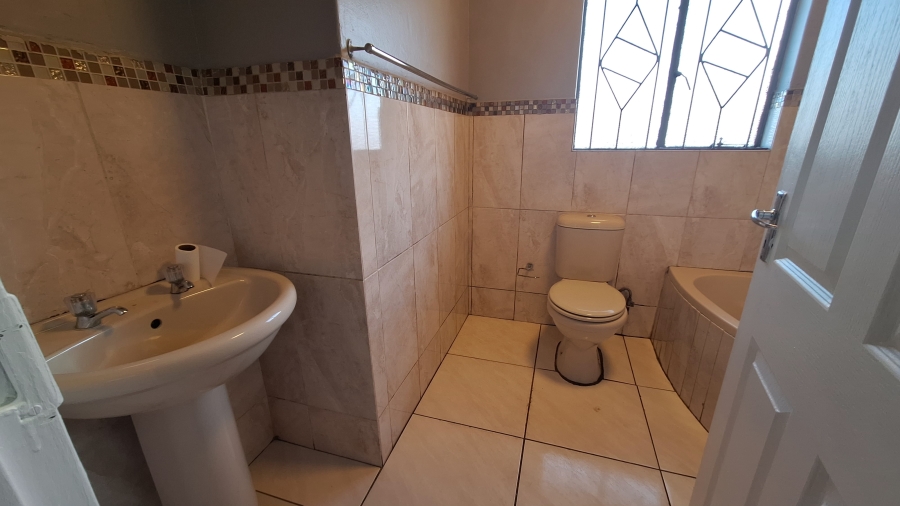To Let 3 Bedroom Property for Rent in Reyno Ridge Mpumalanga