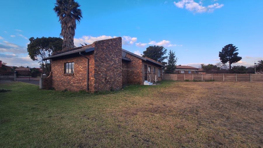 To Let 3 Bedroom Property for Rent in Reyno Ridge Mpumalanga