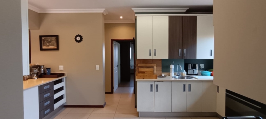 5 Bedroom Property for Sale in Wild Fig Country Estate Mpumalanga