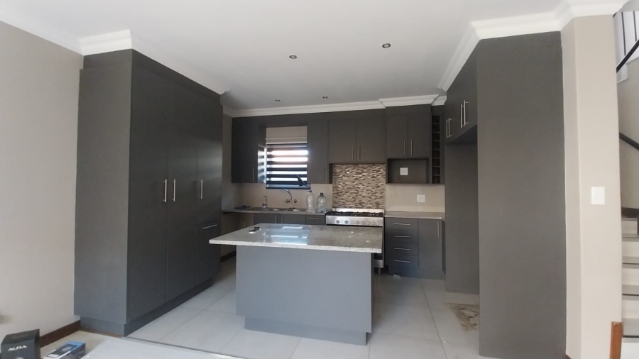 To Let 3 Bedroom Property for Rent in Terra Nova Mpumalanga