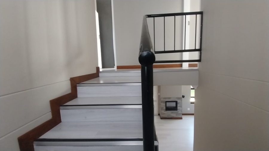 To Let 3 Bedroom Property for Rent in Terra Nova Mpumalanga