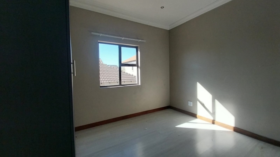 To Let 3 Bedroom Property for Rent in Terra Nova Mpumalanga