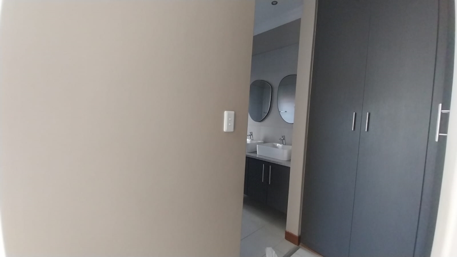 To Let 3 Bedroom Property for Rent in Terra Nova Mpumalanga