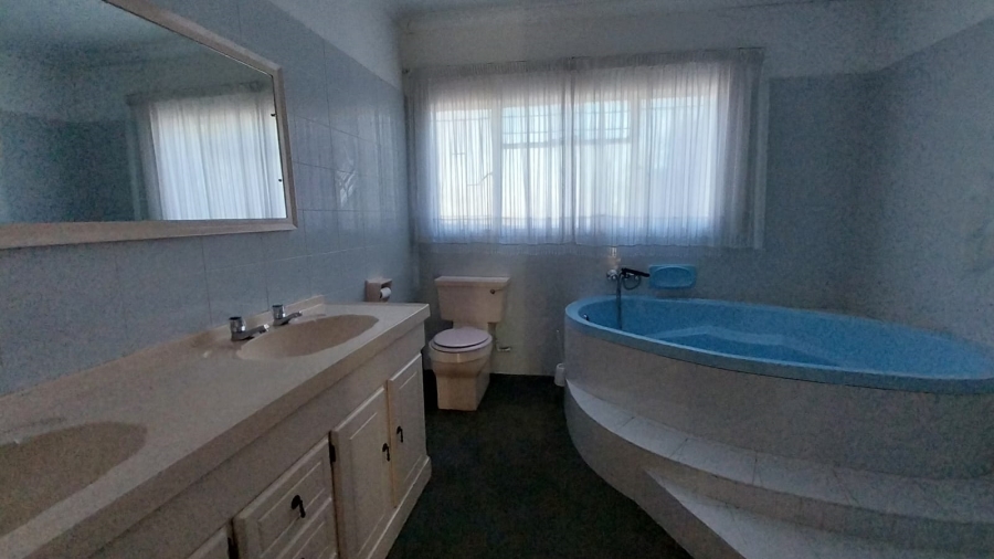 5 Bedroom Property for Sale in Secunda Mpumalanga