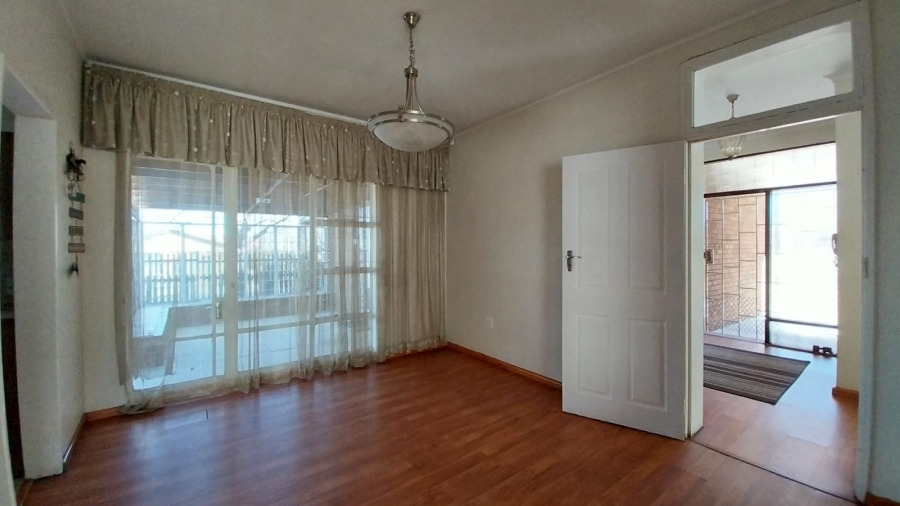 5 Bedroom Property for Sale in Secunda Mpumalanga