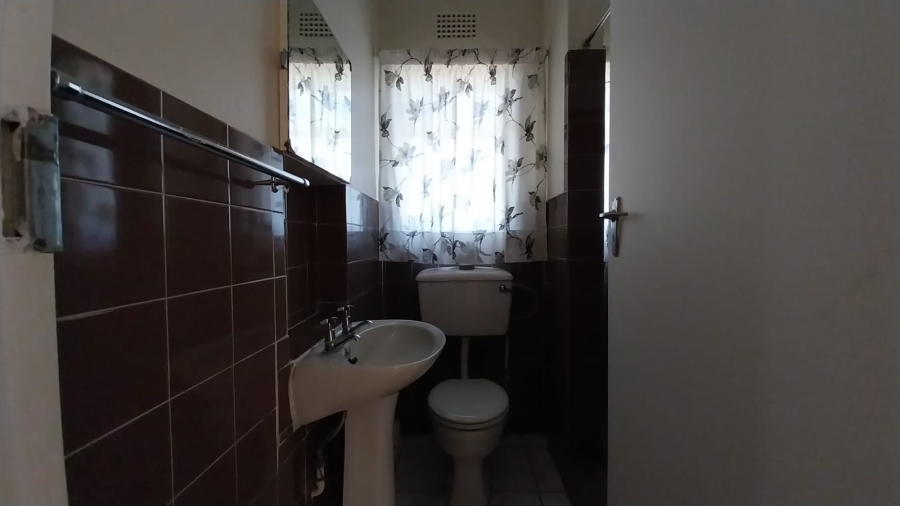 5 Bedroom Property for Sale in Secunda Mpumalanga