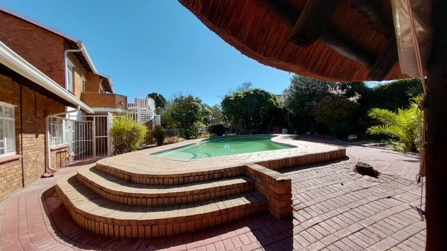5 Bedroom Property for Sale in Secunda Mpumalanga