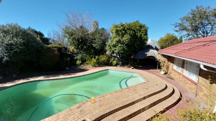 5 Bedroom Property for Sale in Secunda Mpumalanga