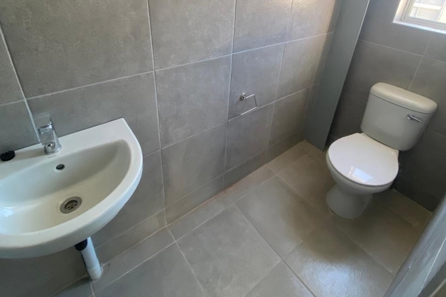 To Let commercial Property for Rent in Riverside Park Mpumalanga