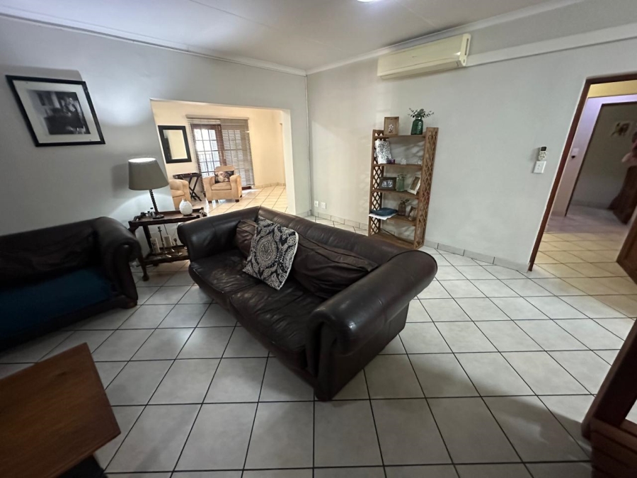 4 Bedroom Property for Sale in Nelspruit Ext 5 Mpumalanga