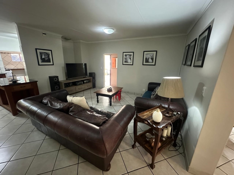 4 Bedroom Property for Sale in Nelspruit Ext 5 Mpumalanga