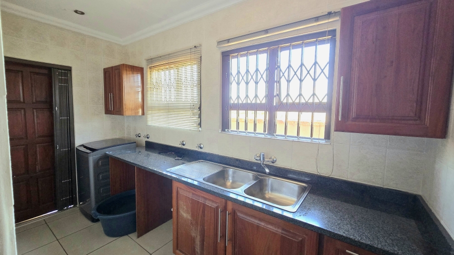 To Let 4 Bedroom Property for Rent in Reyno Ridge Mpumalanga