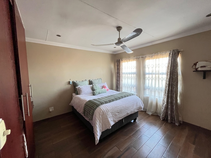 To Let 4 Bedroom Property for Rent in Reyno Ridge Mpumalanga