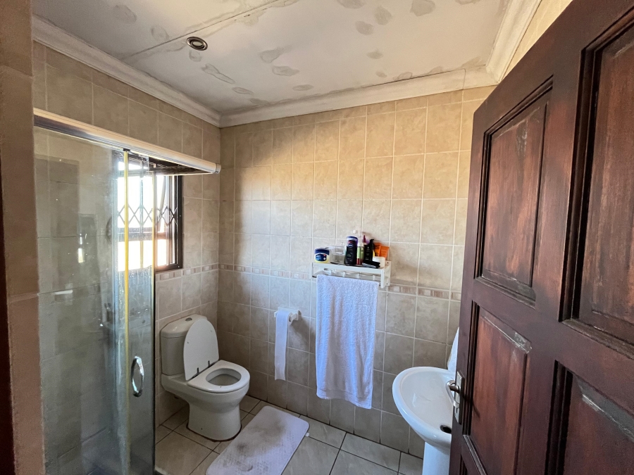 To Let 4 Bedroom Property for Rent in Reyno Ridge Mpumalanga