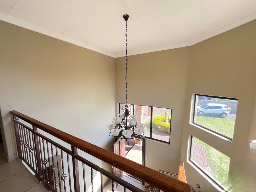 To Let 4 Bedroom Property for Rent in Reyno Ridge Mpumalanga