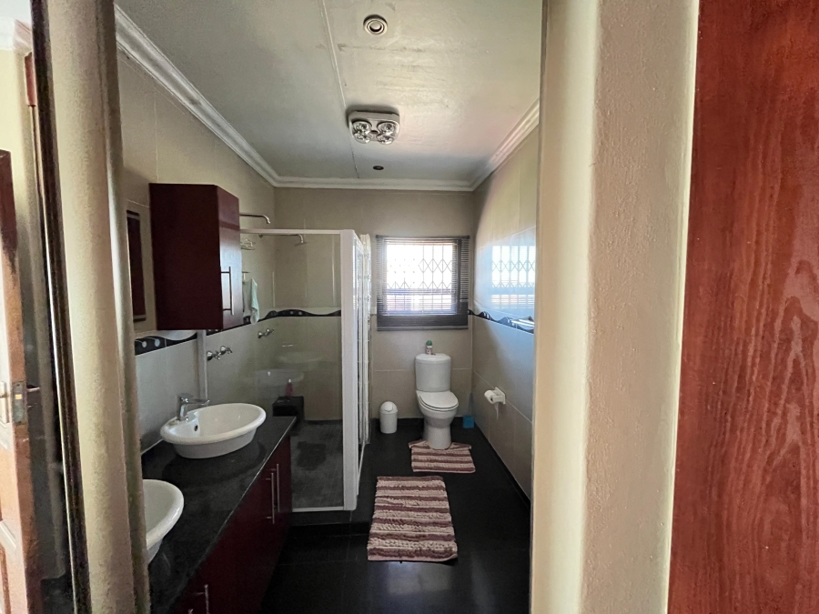 To Let 4 Bedroom Property for Rent in Reyno Ridge Mpumalanga