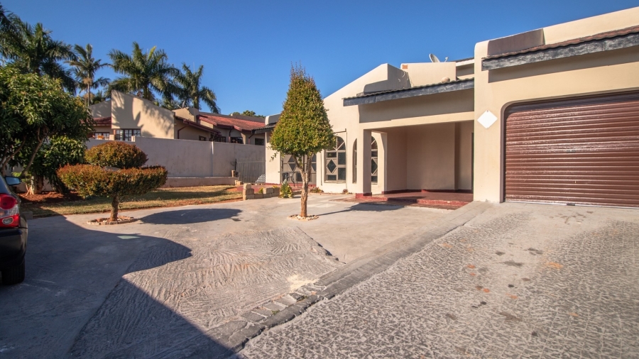 6 Bedroom Property for Sale in White River Ext 18 Mpumalanga