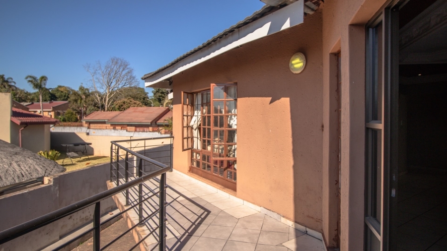 6 Bedroom Property for Sale in White River Ext 18 Mpumalanga