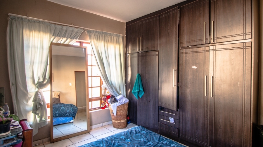 6 Bedroom Property for Sale in White River Ext 18 Mpumalanga