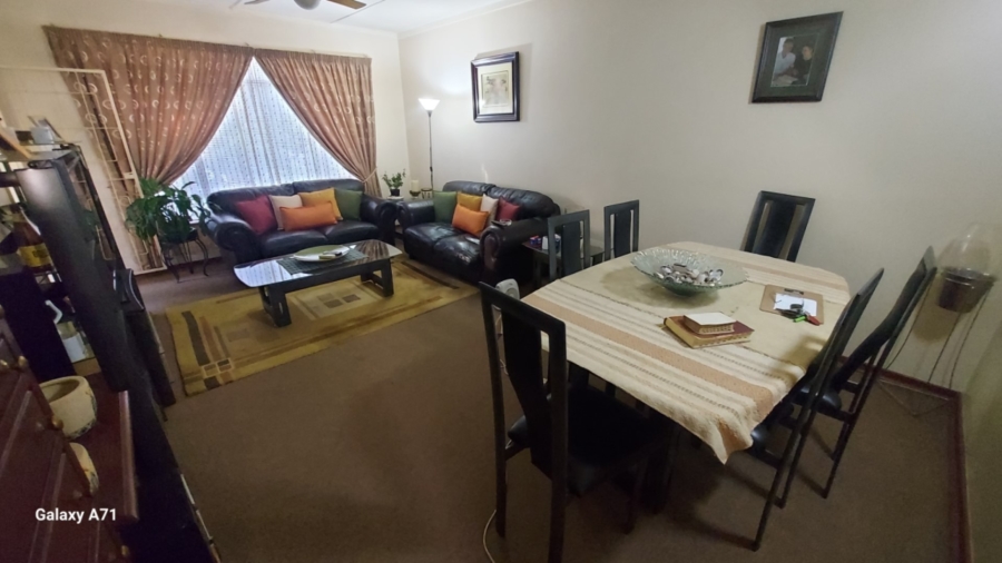 1 Bedroom Property for Sale in White River Mpumalanga