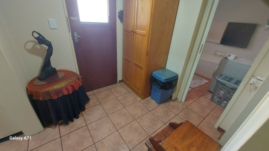 1 Bedroom Property for Sale in White River Mpumalanga
